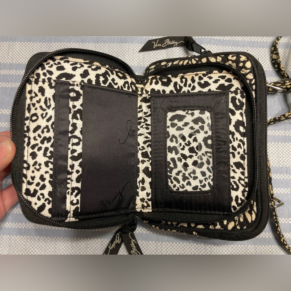 💛TODAY***$15***Vintage Vera Bradley wallet on removable strap. - Picture 4 of 5